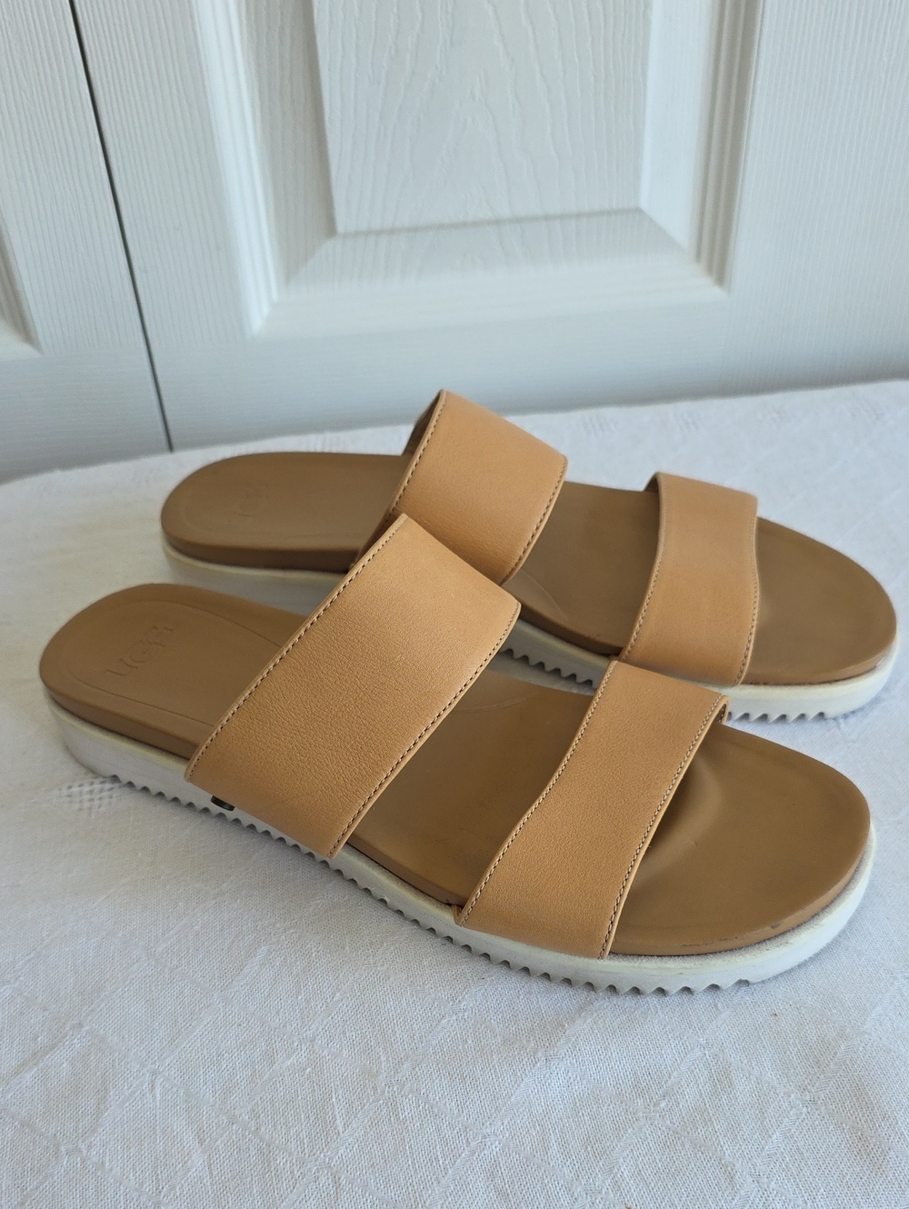 UGG Women's Tan Double-Band Slide Sandals Size 9.5